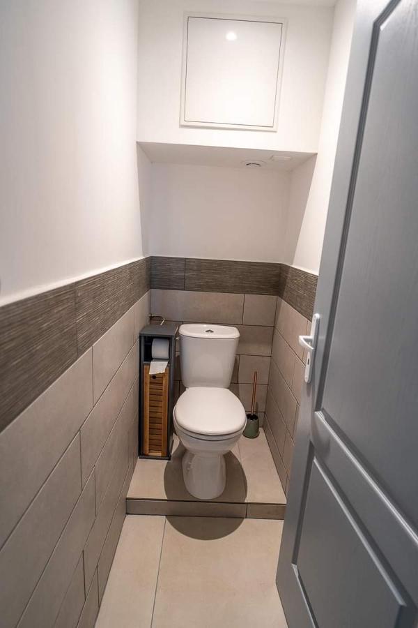 Villa, Lossy 勒唐蓬 外观 照片